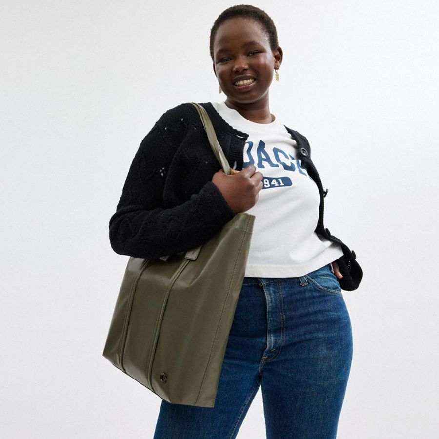 COACH® Hall Women Tote Bags Green | EBUO27650