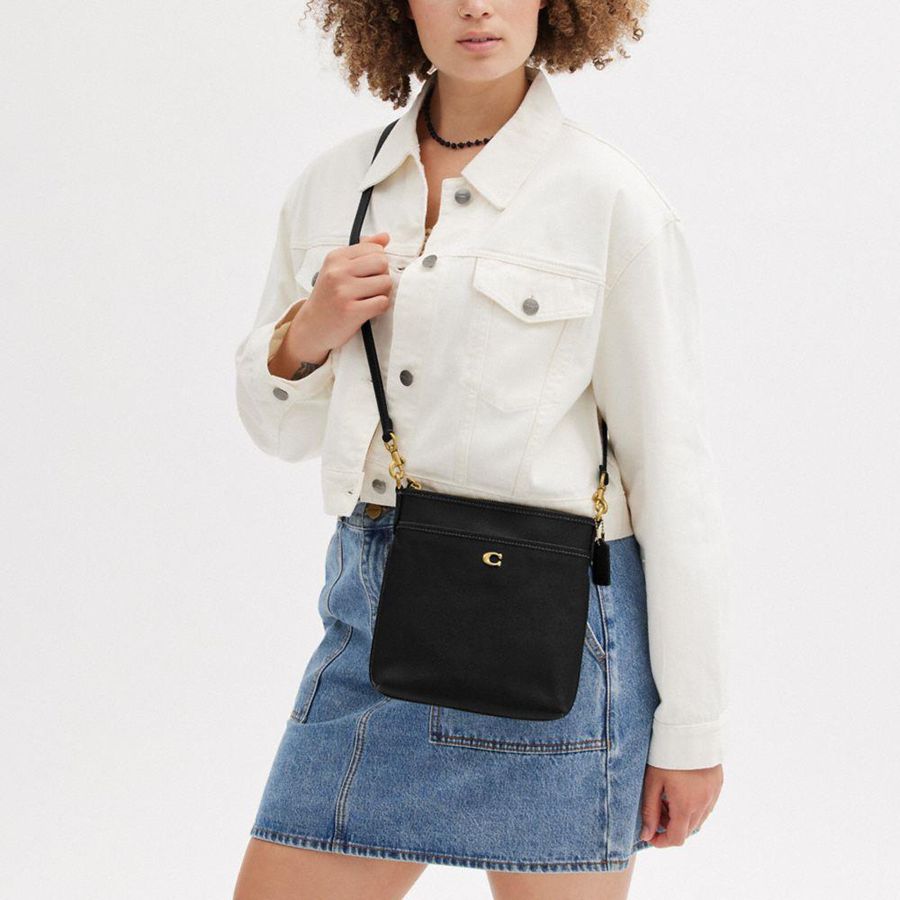 COACH® Kitt Messenger Women Crossbody Bag Black | LFNS41032