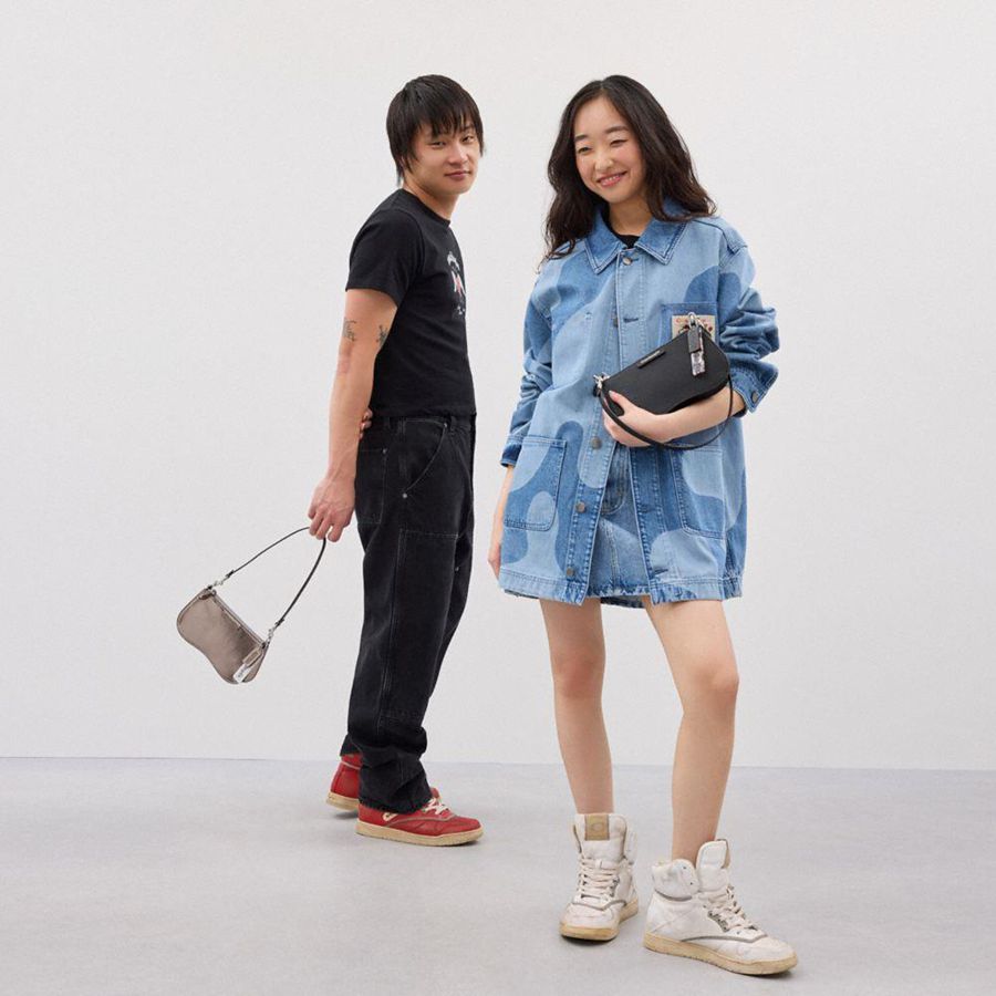 COACH® Small Wavy In Coachtopia Leather Women Shoulder Bag Black | UYRM83520