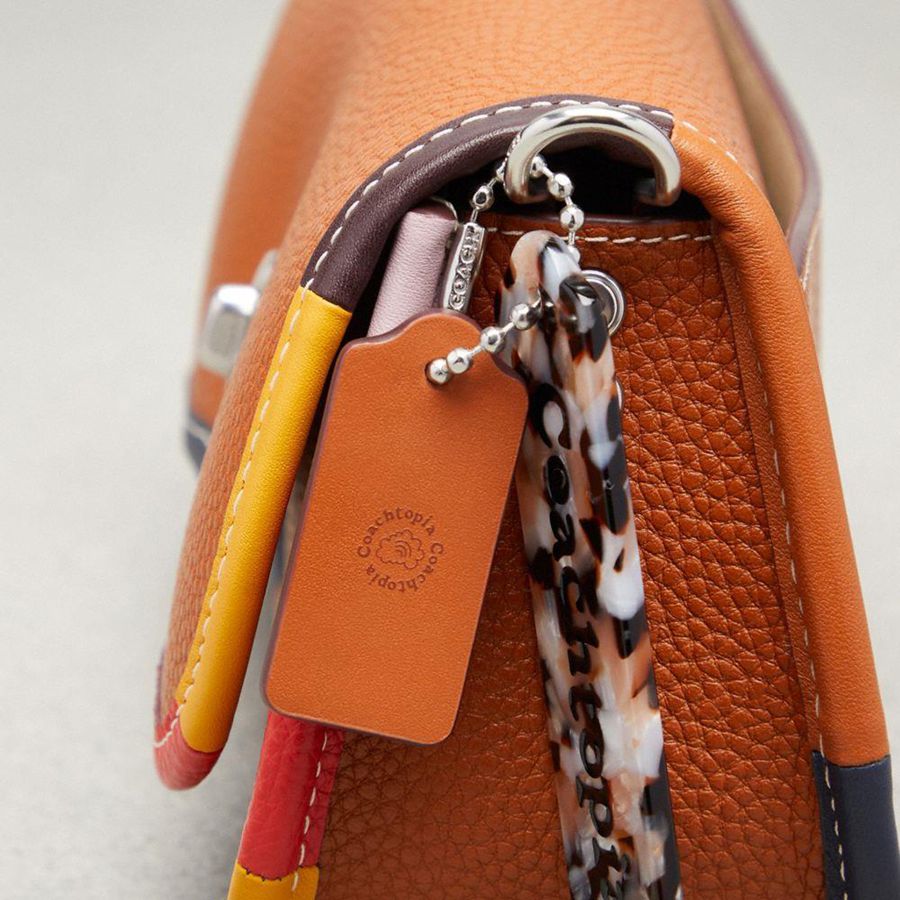 COACH® Wavy Dinky In Coachtopia Leather With Colorful Binding Women Crossbody Bag Brown | QZDI04168